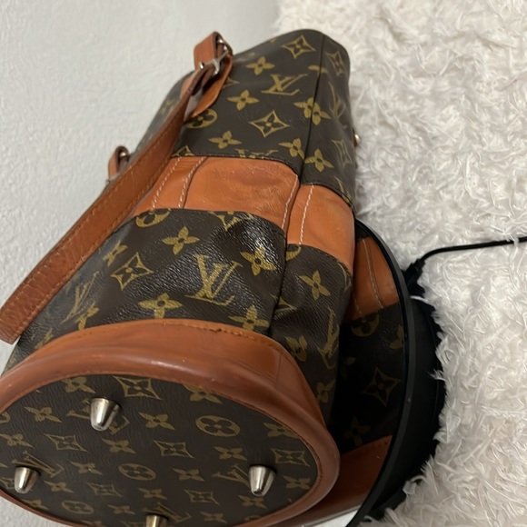 Authentic Rare Vintage Louis Vuitton The French Co Made in USA Bucket GM… - Picture 6 of 17